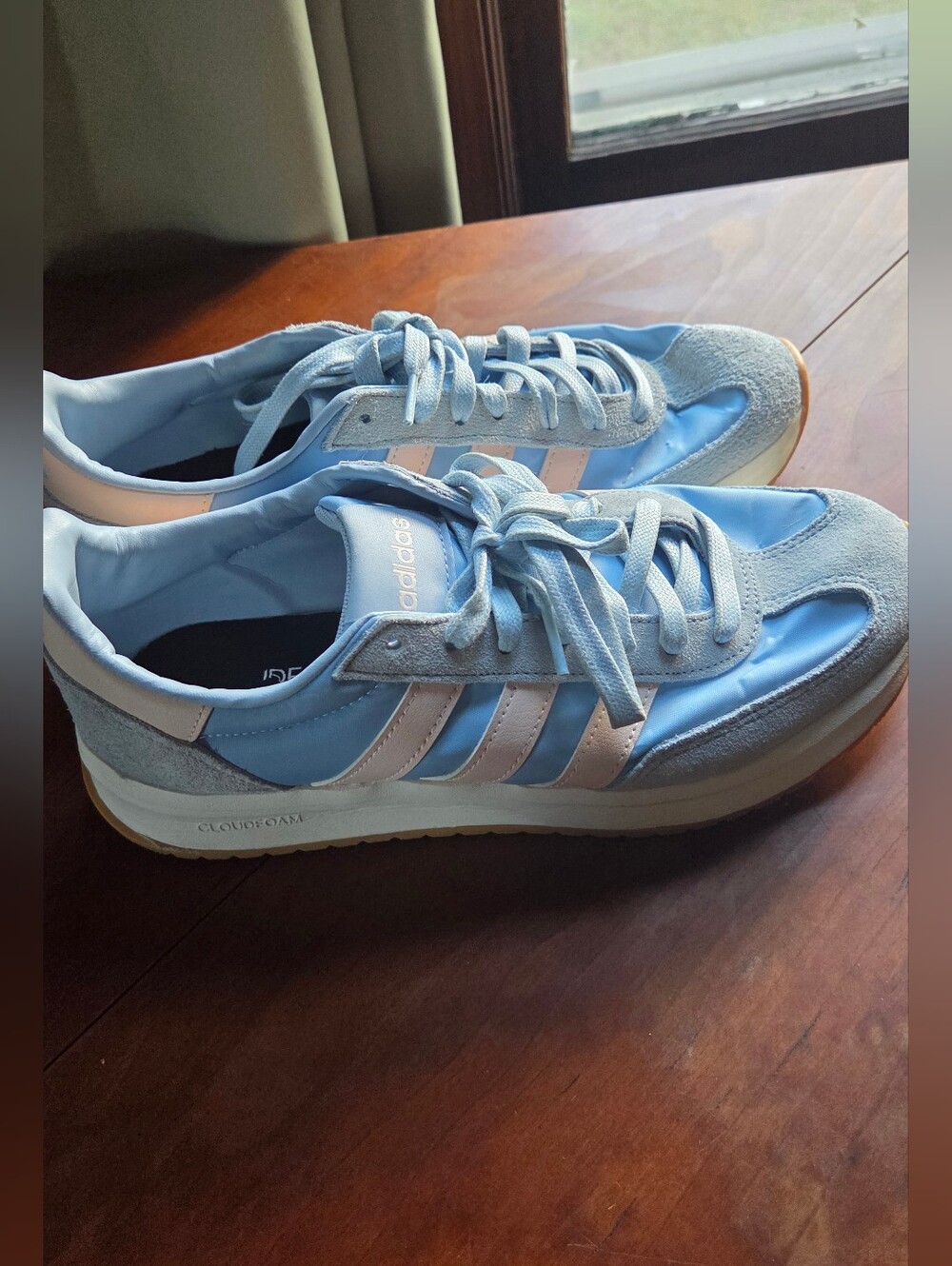 Adidas Women's Light Blue Run 70s 2.0 Comfort Cloudfoam (Size 9.5)